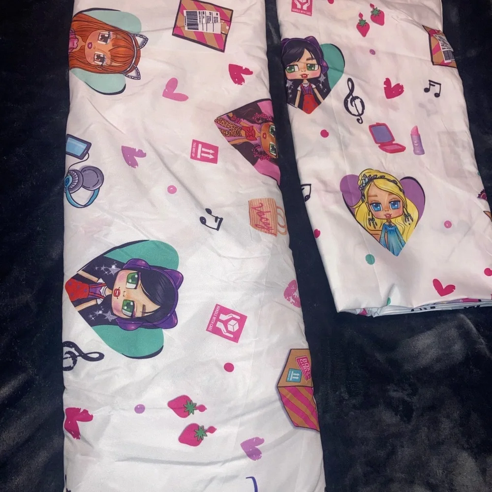BOXY GIRLS SHEET SET SIZE FULL LIKE NEW